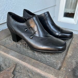 Clark booties black size 9 with 2” heel.